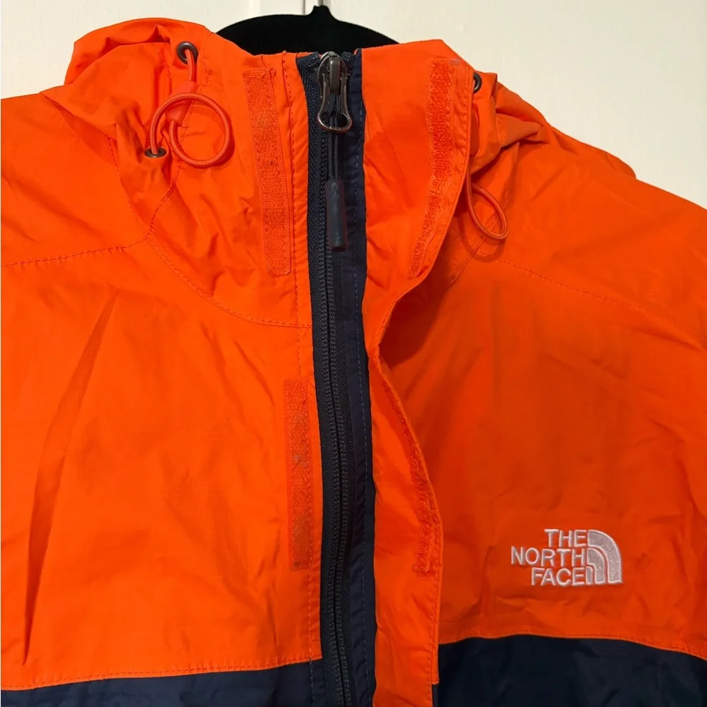 The North Face Vibrant Orange and Deep Blue Jacket - Picture 4 of 5
